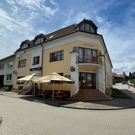 Orlovna Sitborice Otel Dış mekan fotoğraf