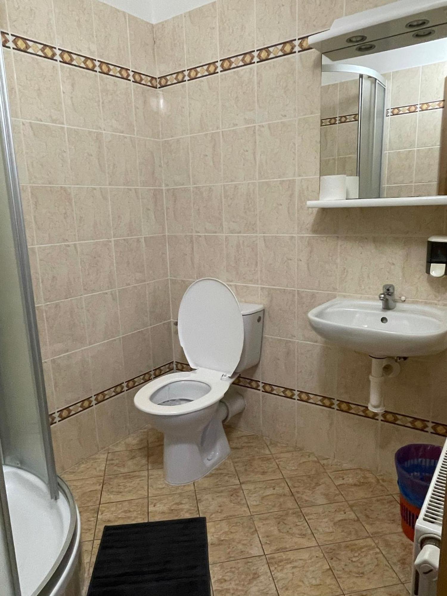 Orlovna Sitborice Otel Oda fotoğraf