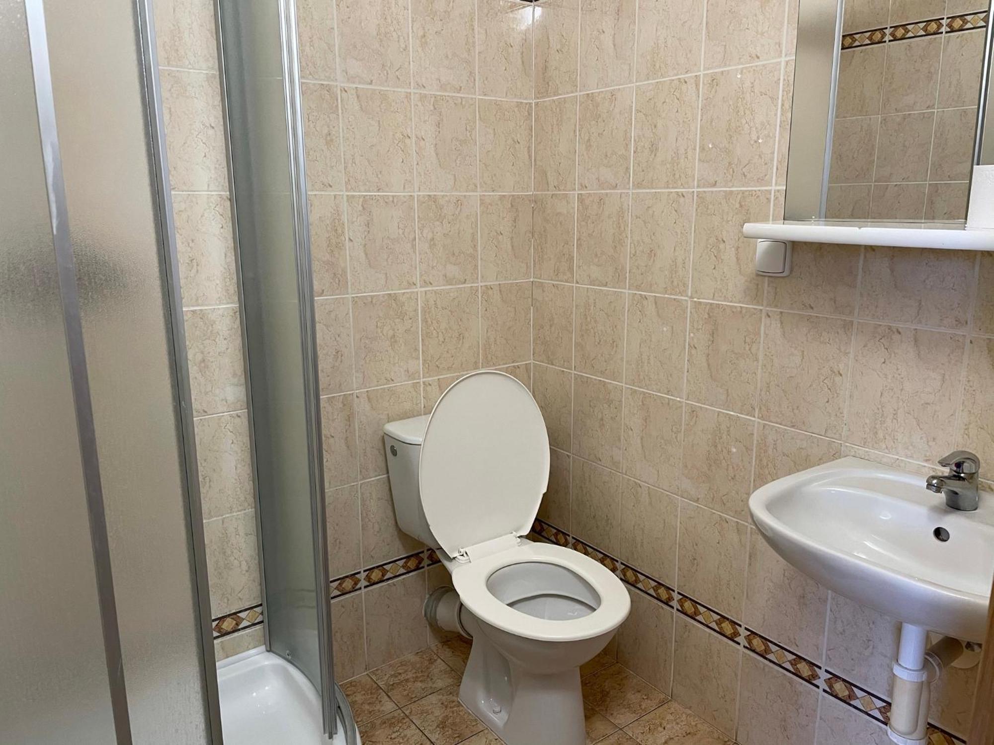 Orlovna Sitborice Otel Oda fotoğraf